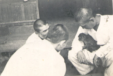 nycum-6.JPG (37468 bytes)