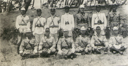 nycum5.JPG (62320 bytes)